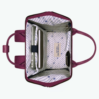 adventurer-purple-maxi-backpack